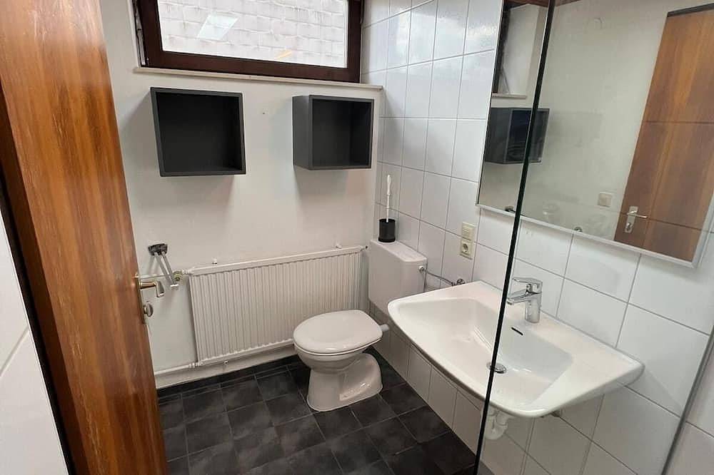 Ganze Wohnung, Kleine gemütlich eingerichtete Ferienwohnung in Laupheim Baden - Württ. in Laupheim, Landkreis Biberach