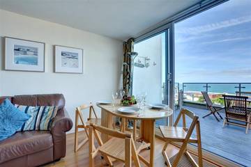 Holiday Home for 4 People in Newquay, Cornwall, Photo 1