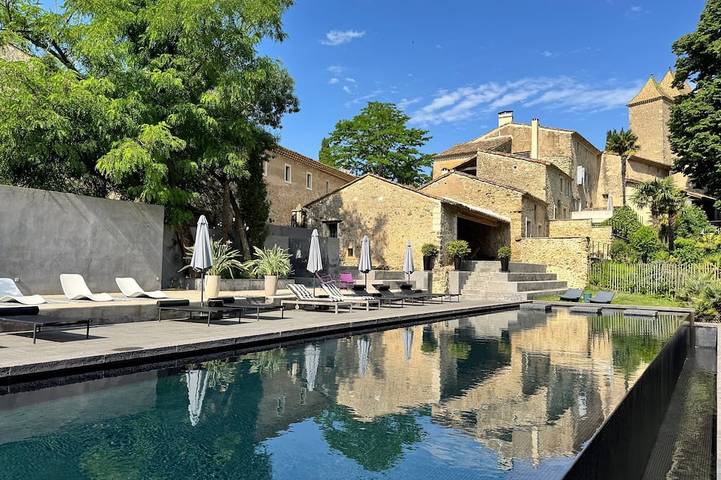 Location de vacances pour 2 personnes, avec Jardin ainsi que Piscine et Sauna à Lieuran-lès-Béziers