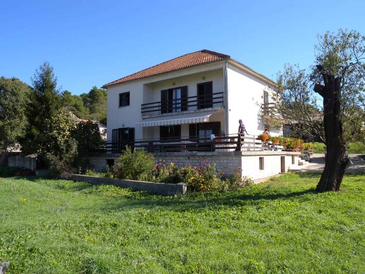 Ferienwohnung für 6 Personen, mit Balkon und Garten auf Pasman