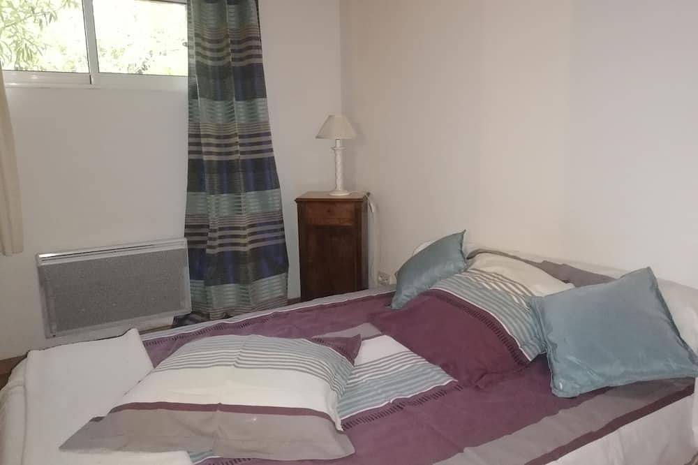 Appartement entier, T4 à la campagne, proche de Toulouse et des services. in Baziège, Canal du Midi