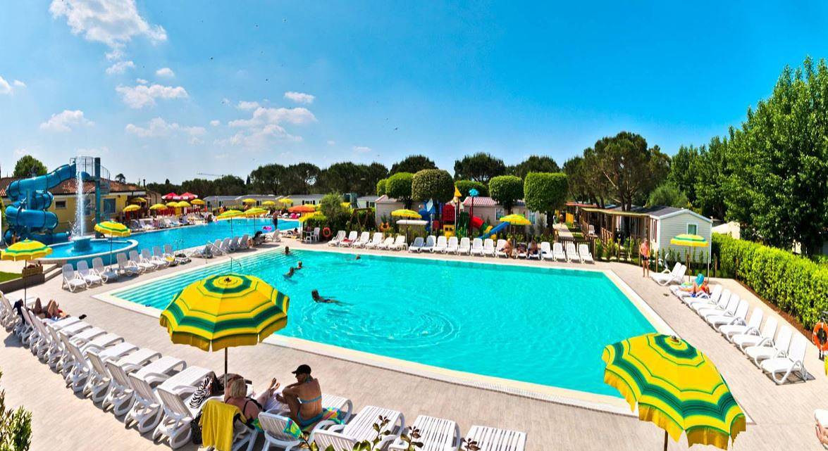 Feriendorf Le Palme Mobilehome Lodge für 4 Personen in Lazise, Gardasee-Berge