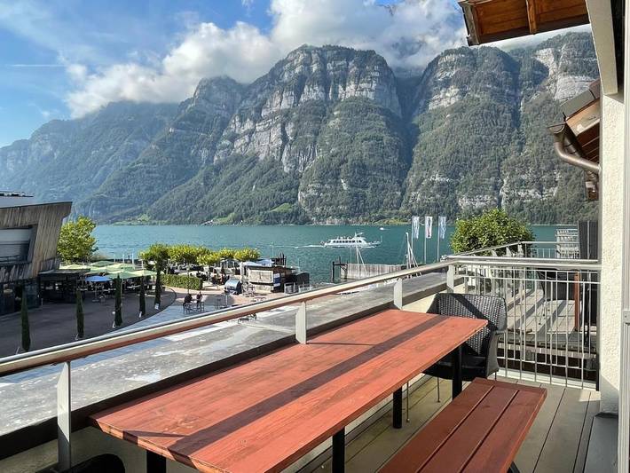 Ferienwohnung für 6 Personen, mit Balkon und Whirlpool sowie Terrasse und Sauna