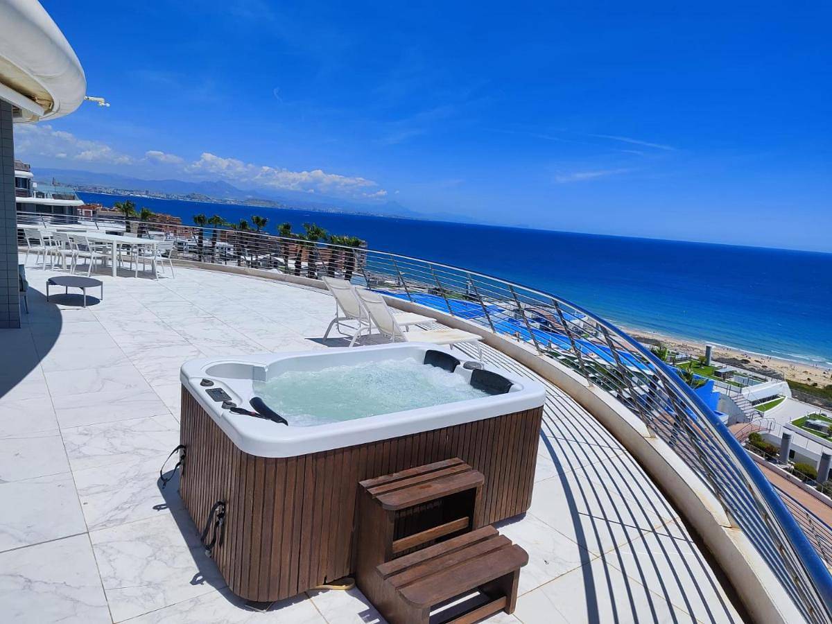 Ganze Wohnung, Two-Bedroom Apartment in Los Arenales del Sol, Elche