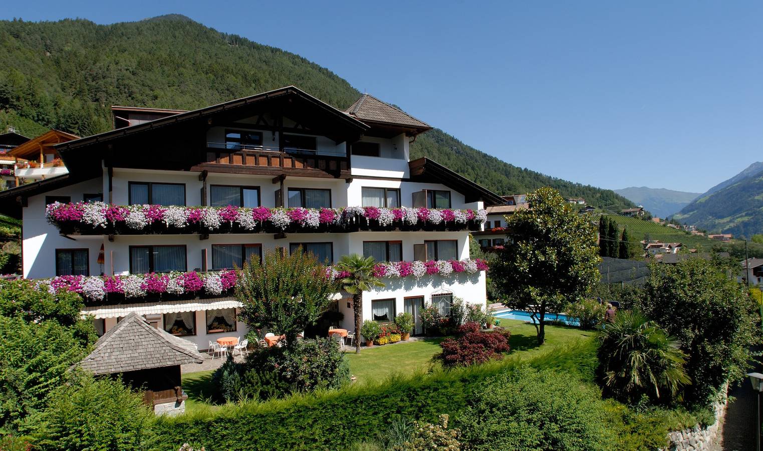 Ganze Wohnung, Ferienwohnung "Kleon 1" mit Bergblick, Gemeinschaftspool und Wlan in Riffian, Passeiertal