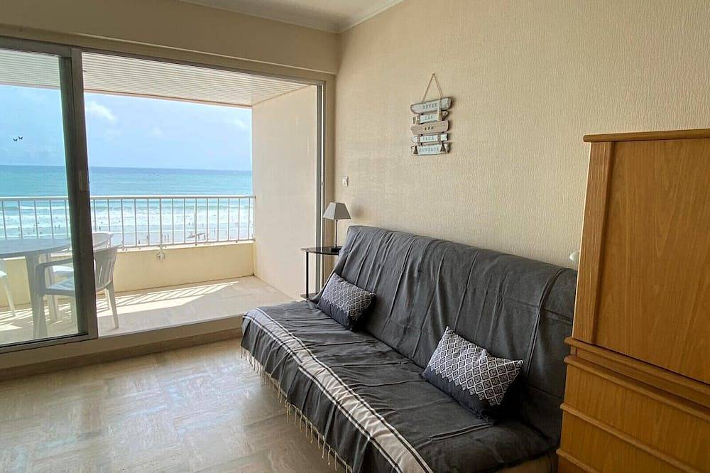 Entire apartment, Le Petit Foch - Facing the beach in Les Sables-d'Olonne, Vendée
