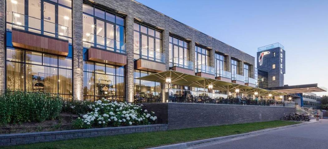 Hotel voor 2 personen, with Whirlpool and Terras as well as Tuin and Zwembad in Heerlen