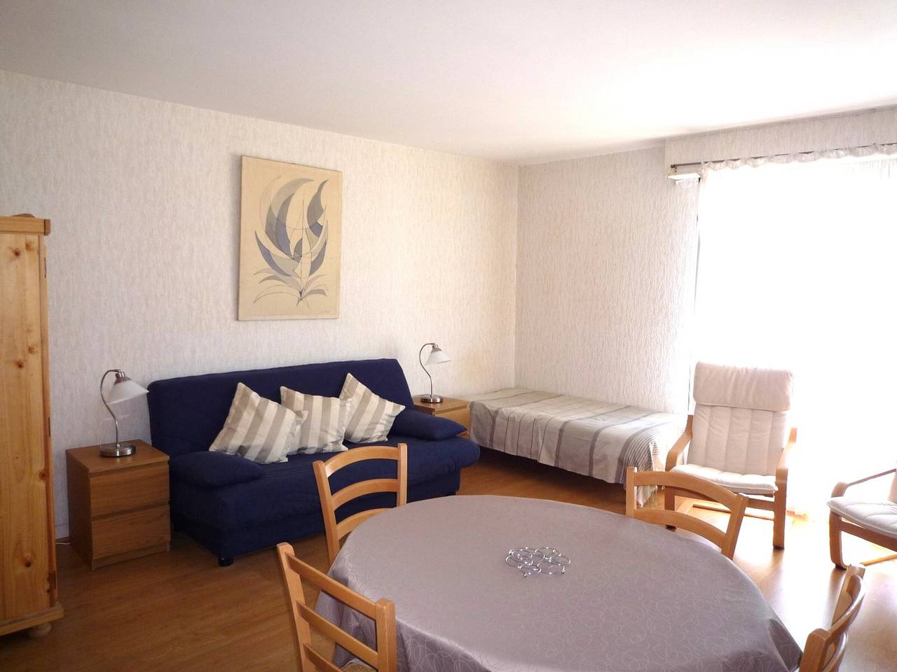 Apartamento entero, Estudio frente a la playa con balcón y vistas al mar, cerca del mercado y tiendas in Les Sables-d'Olonne, Vandea