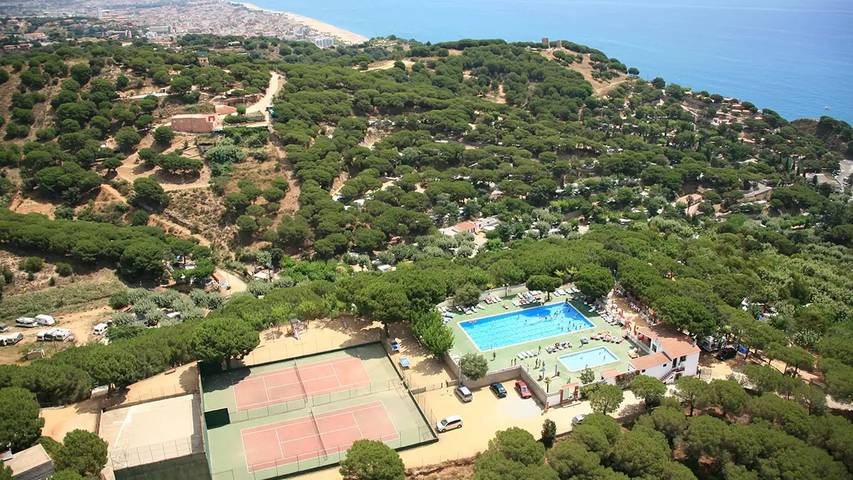 Bungalow dla 6 osób, z basen, zwierzęta dozwolone w Calella