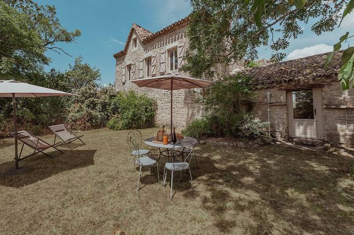 Location de vacances pour 4 personnes, avec balcon, animaux acceptés à Trespoux-Rassiels