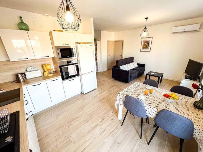 Gîte pour 4 personnes, avec balcon et vue dans Office De Tourisme D Avignon - 4