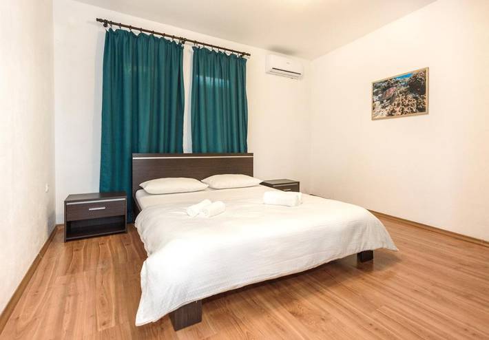 Gîte pour 4 personnes, avec vue et jardin dans Veliko Tarnovo