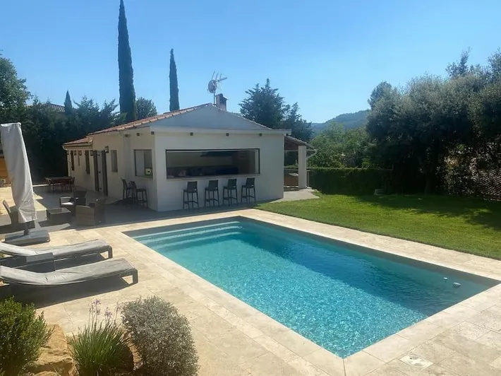 Chalet para 6 personas, con vistas además de piscina y jardín - 1