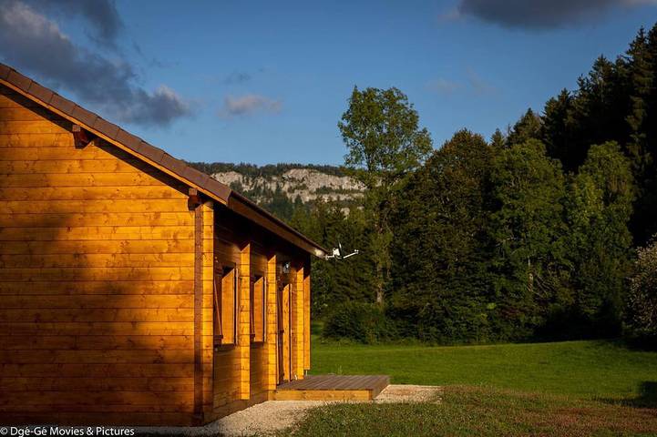 Chalet für 6 Personen, mit Garten und Terrasse sowie Whirlpool im Jura - 4