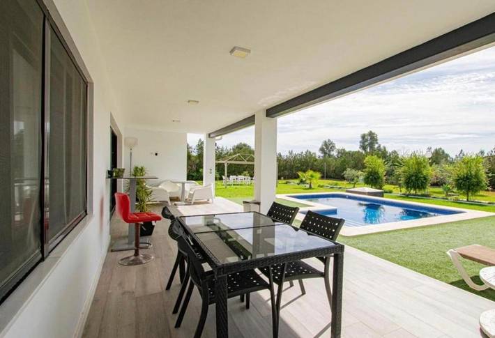 Casa rural para 5 personas, con vistas y piscina además de jardín y piscina para niños en Sanlúcar la Mayor