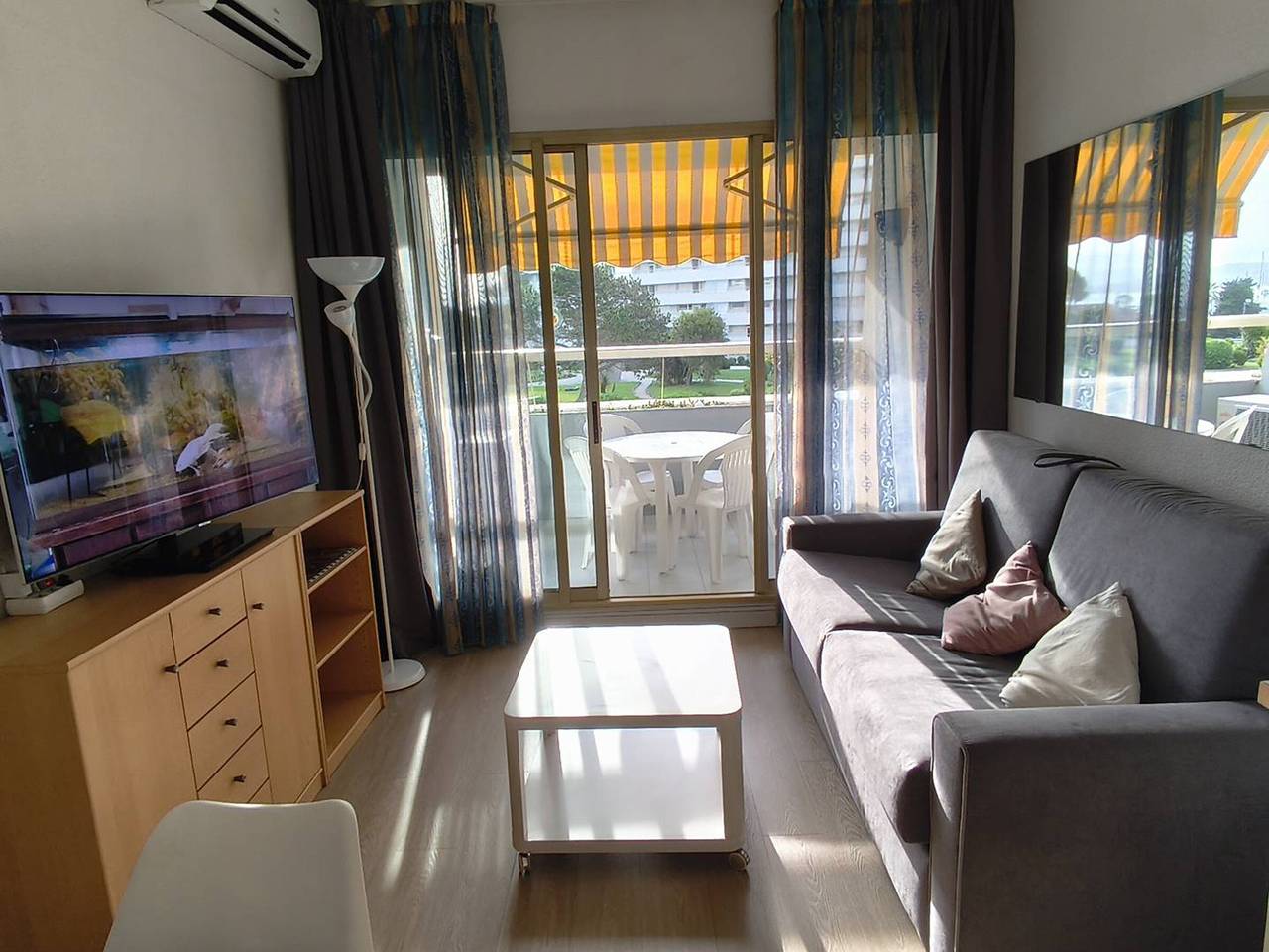 Appartement entier, Studio 4 Pers à Villeneuve-Loubet in Villeneuve-Loubet Plage, Villeneuve-Loubet