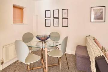 Apartment for 4 People in Kent Downs, Photo 1