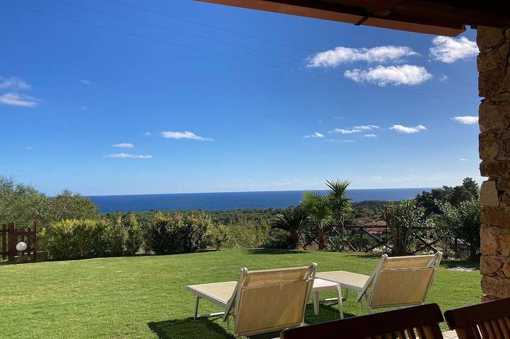 Villa pour 6 personnes, avec jardin et balcon dans Eden Rock