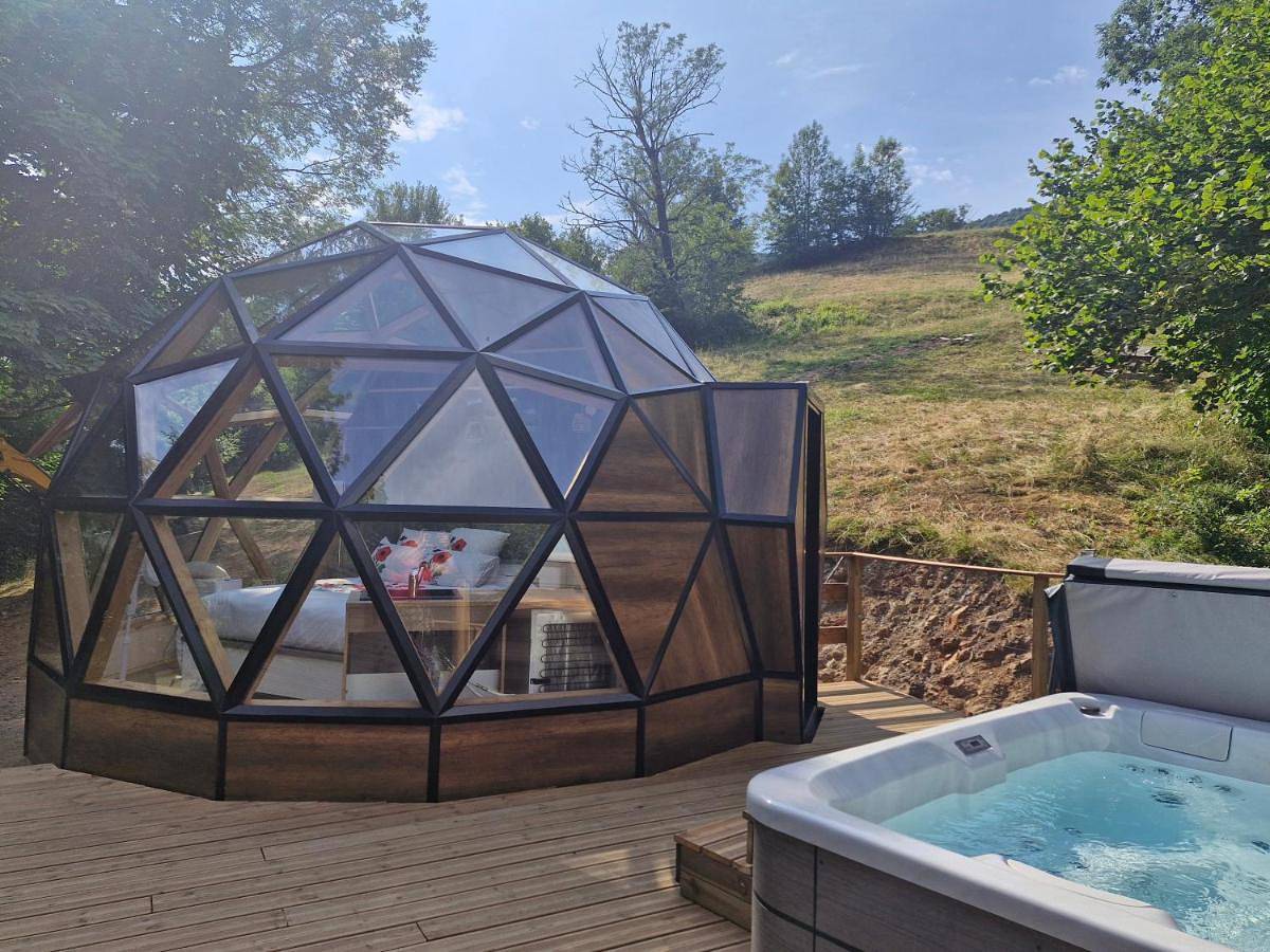 Bulle de printemps in Mandailles-Saint-Julien, Région d'Aurillac