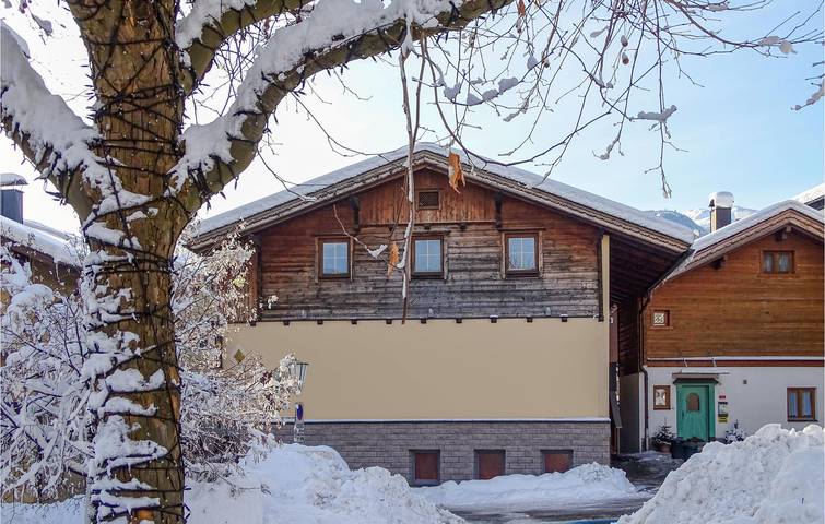 Apartamento vacacional entero, Apartamento con vistas a la montaña, aparcamiento y WiFi in Tux Alps, Fügen