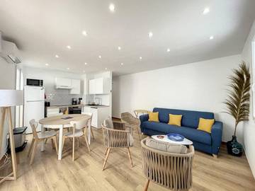 Gîte pour 4 personnes, avec terrasse dans Office De Tourisme De Calvi