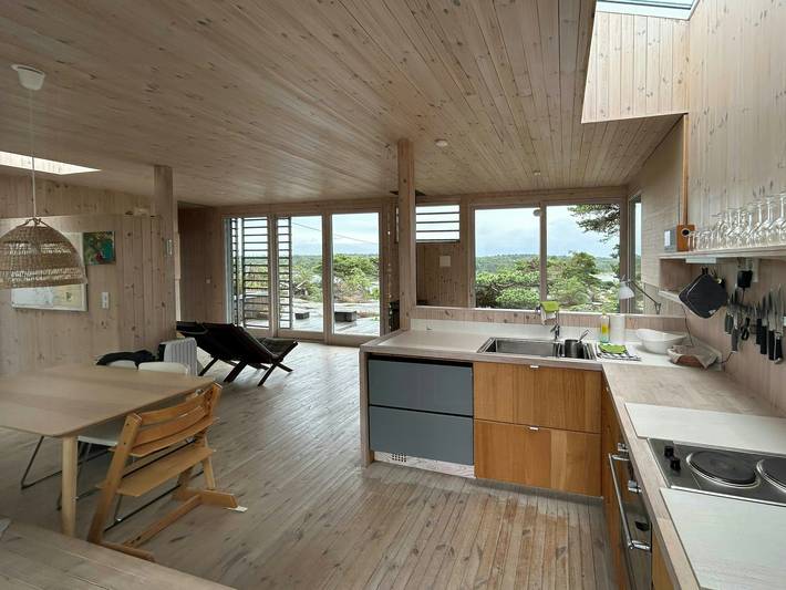 Von einem Architekten entworfene Hütte in Holmetangen mit japanischer Ruhe in Hvaler