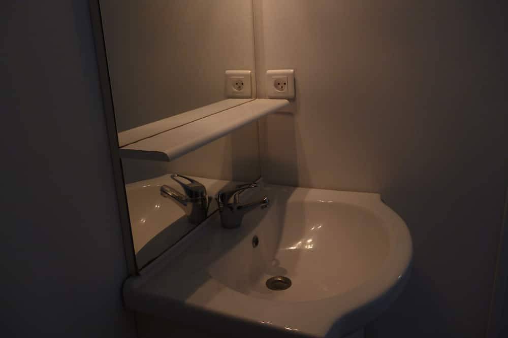 Studio in ruhiger und sonniger Lage am Meer. in Monticello, Calvi und Umgebung