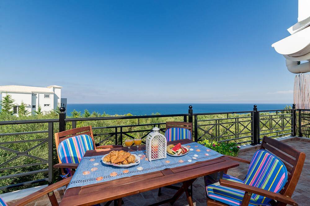 Ganze Wohnung, Soso Sea View Apartment in Tragaki, Zakynthos
