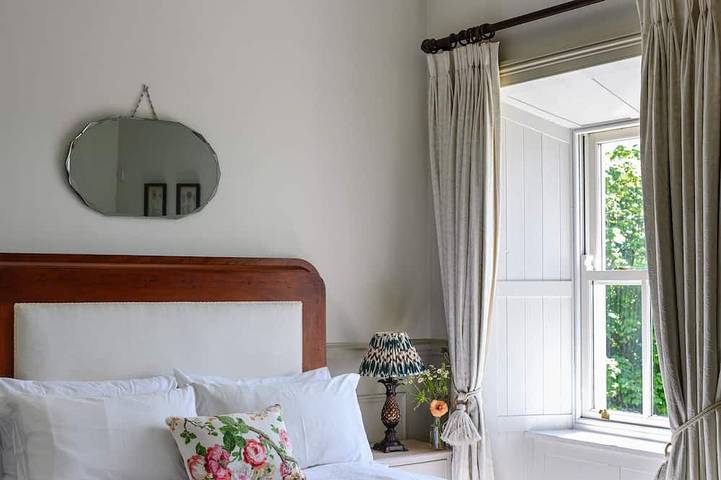 Clifden's premier holiday home with heated pool + sauna in Clifden, Connemara