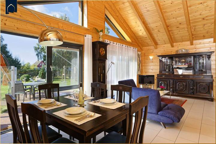Geräumiges Ferienhaus mit Garten, Sauna & Kamin – nur 500 m zum Strand in Zempin, Usedomer Norden