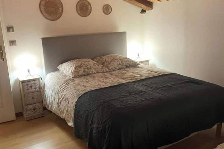 Gîte pour 5 personnes, avec jardin ainsi que terrasse et piscine à Hauterives - 3