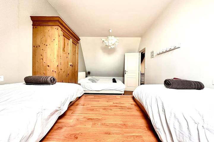 Gîte Les Bambous – Sleeps 8 – 3 Bedrooms – 2 Bathrooms – Indoor Pool in Arques, Saint-Omer und Umgebung