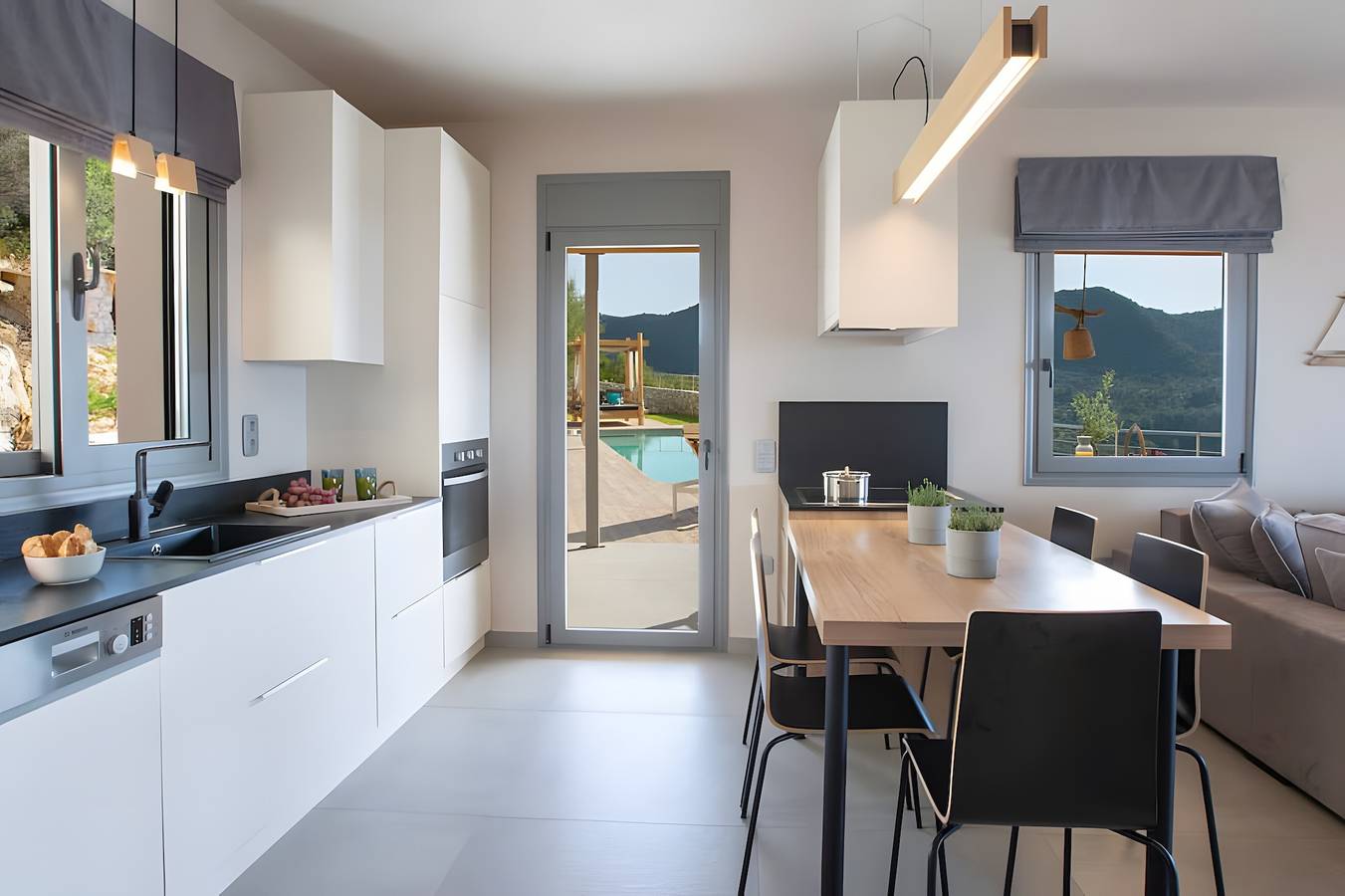 Modern country villa with stone-built bbq area in Griechenland