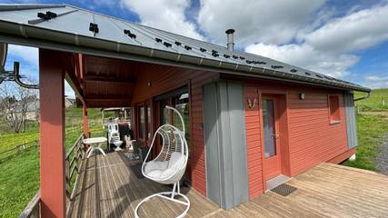 Maison de campagne pour 6 personnes, avec vue et jardin à Montgreleix