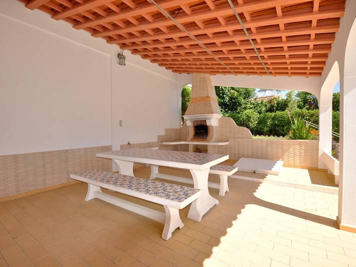Spacious villa with private pool in Vilamoura, Quarteira