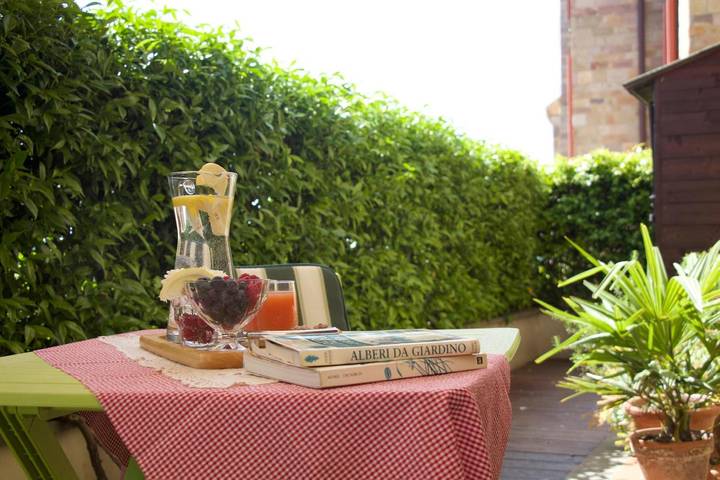 Geheel appartement, Appartement 'Mandiri' met privéterras, balkon en Wifi in San Casciano in Val di Pesa, Provincie Florence