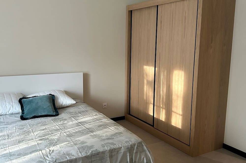 Maison Proche lac Hourtin et Océan in Gaillan-en-Médoc, Médoc Regional Natural Park