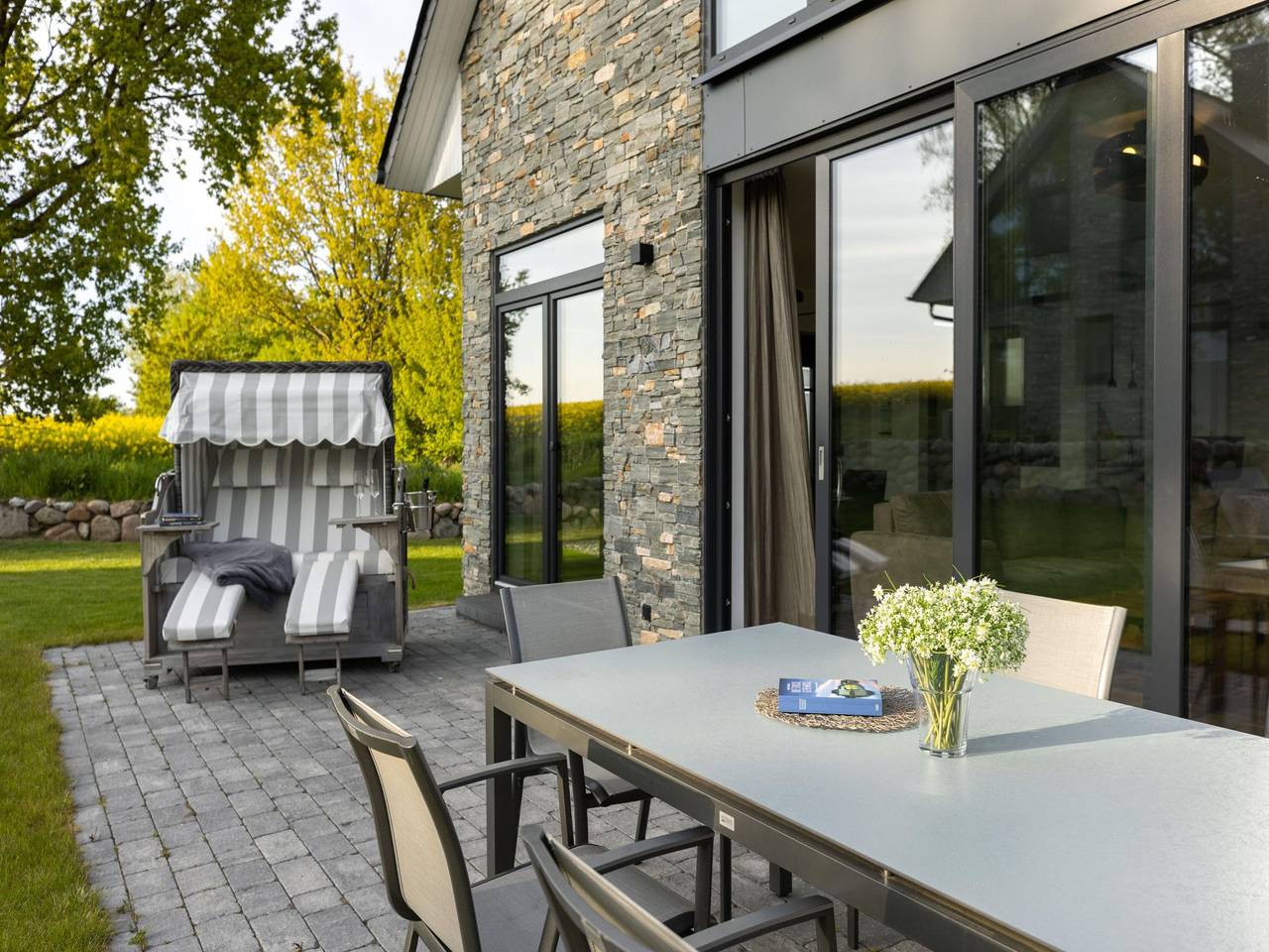 Exklusives Ferienhaus mit Sauna an der Ostsee in Hohenkirchen, Nordwestmecklenburg (Wismar und Umgebung)