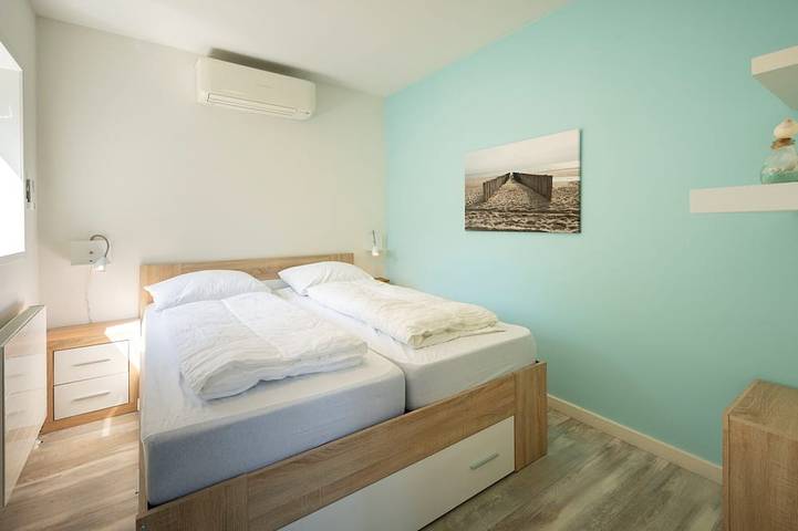 Bungalow für 6 Personen, mit Garten und Terrasse sowie Sauna in Renesse - 4