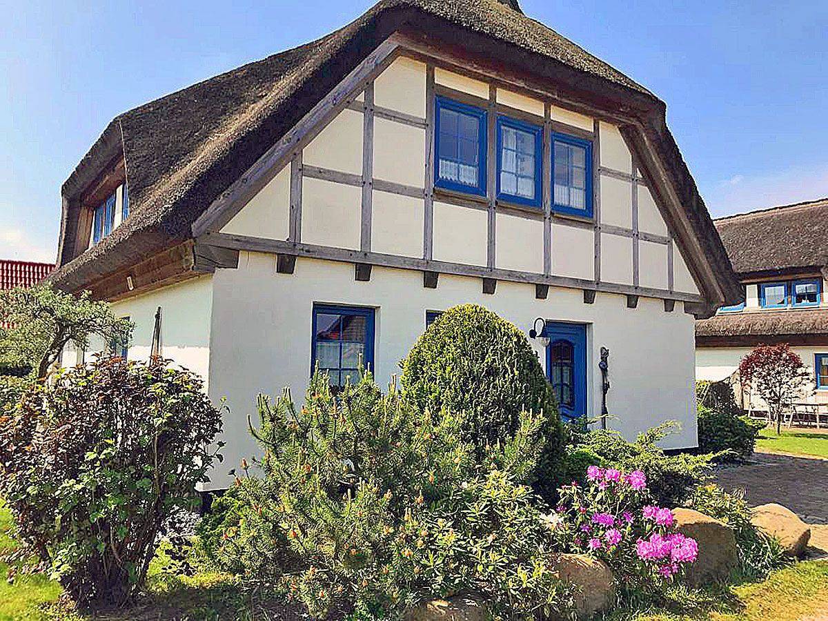 Apartamento entero, 900m zum Strand, 2 Schlafzimmer bis 4 Personen, Wlan, Haustiere nach Absprache in Breege, Rügen