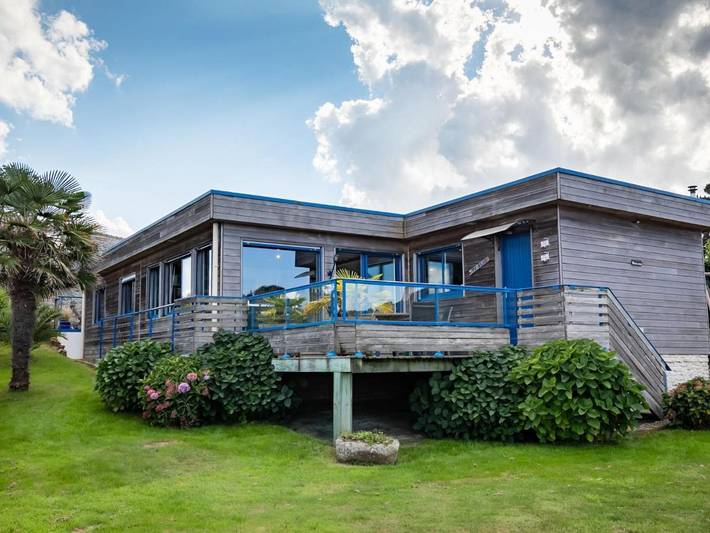 Gîte pour 4 personnes, avec terrasse et jardin à Plouezoc'h