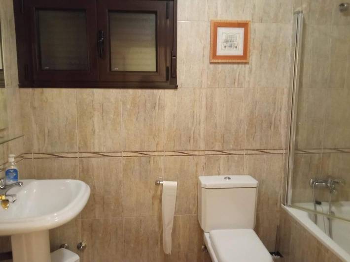 Casa rural para 6 personas, con Terraza y Jardín en Tolbaños - 2