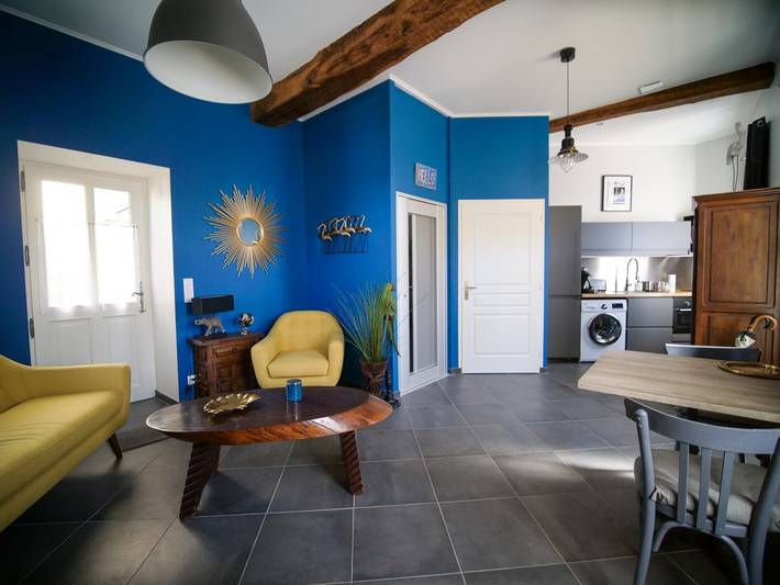 Gîte pour 3 personnes, avec terrasse et jardin