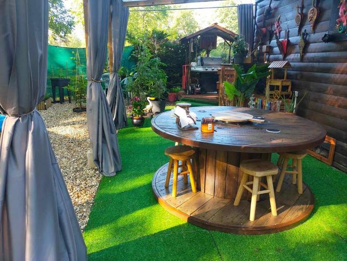 Camping pour 6 personnes, avec jardin dans l' Eure - 2