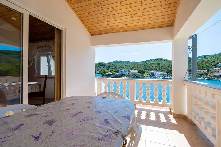 Ferienwohnung für 6 Personen, mit Balkon/Terrasse auf Dugi Otok