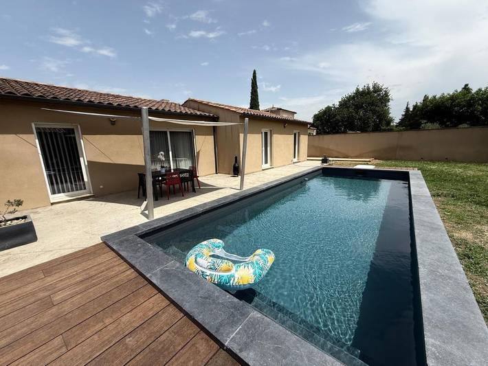 Maison de vacances pour 6 personnes, avec Terrasse ainsi que Jardin et Piscine