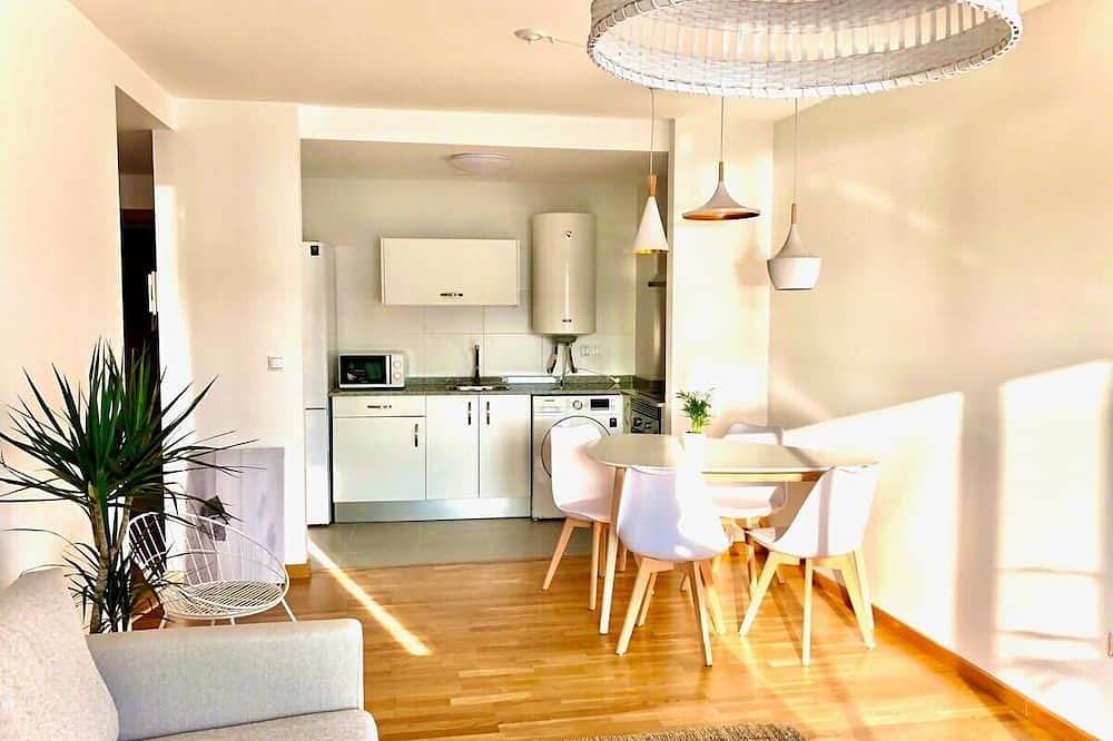 Entire apartment, The Cliffs - Sunset Village Beach 1C in Viveiro, Galician Coast