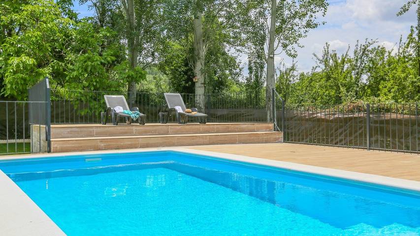 Casa rural para 17 personas, con piscina y balcón/terraza en Castaño del Robledo - 3