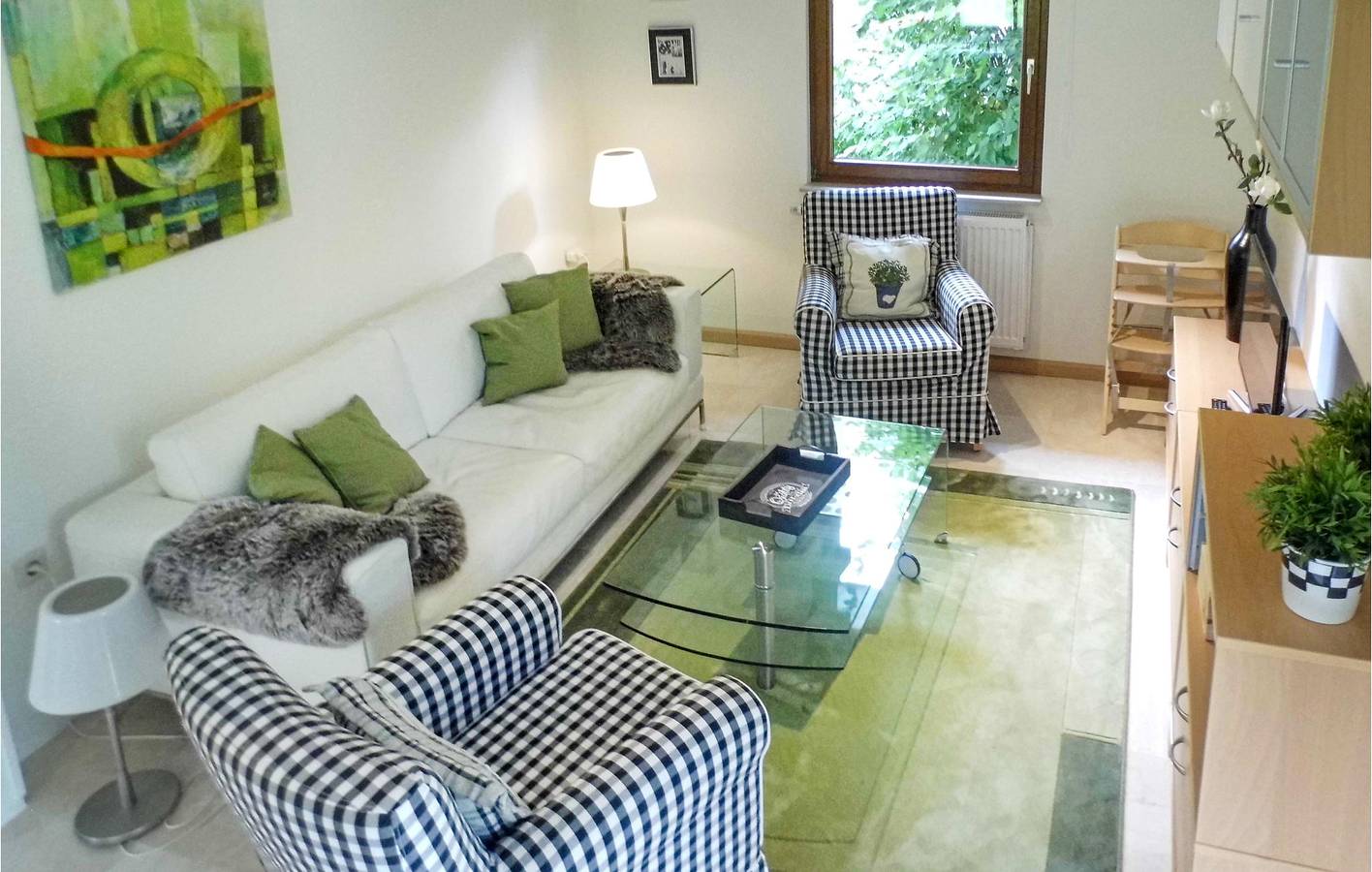 Gemütliches Apartment mit Terrasse und Parkplatz, 2 km von Ibra entfernt in Reimboldshausen, Kirchheim