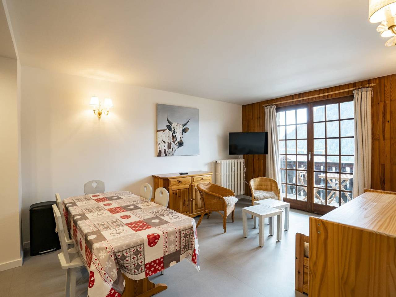 Entire apartment, Apartment in Châtel, 2 rooms, 5 people, with private parking in Châtel, Les Portes du Soleil